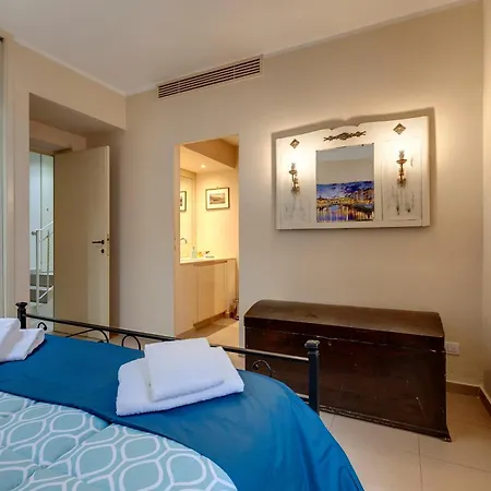 Golden House Appartement *